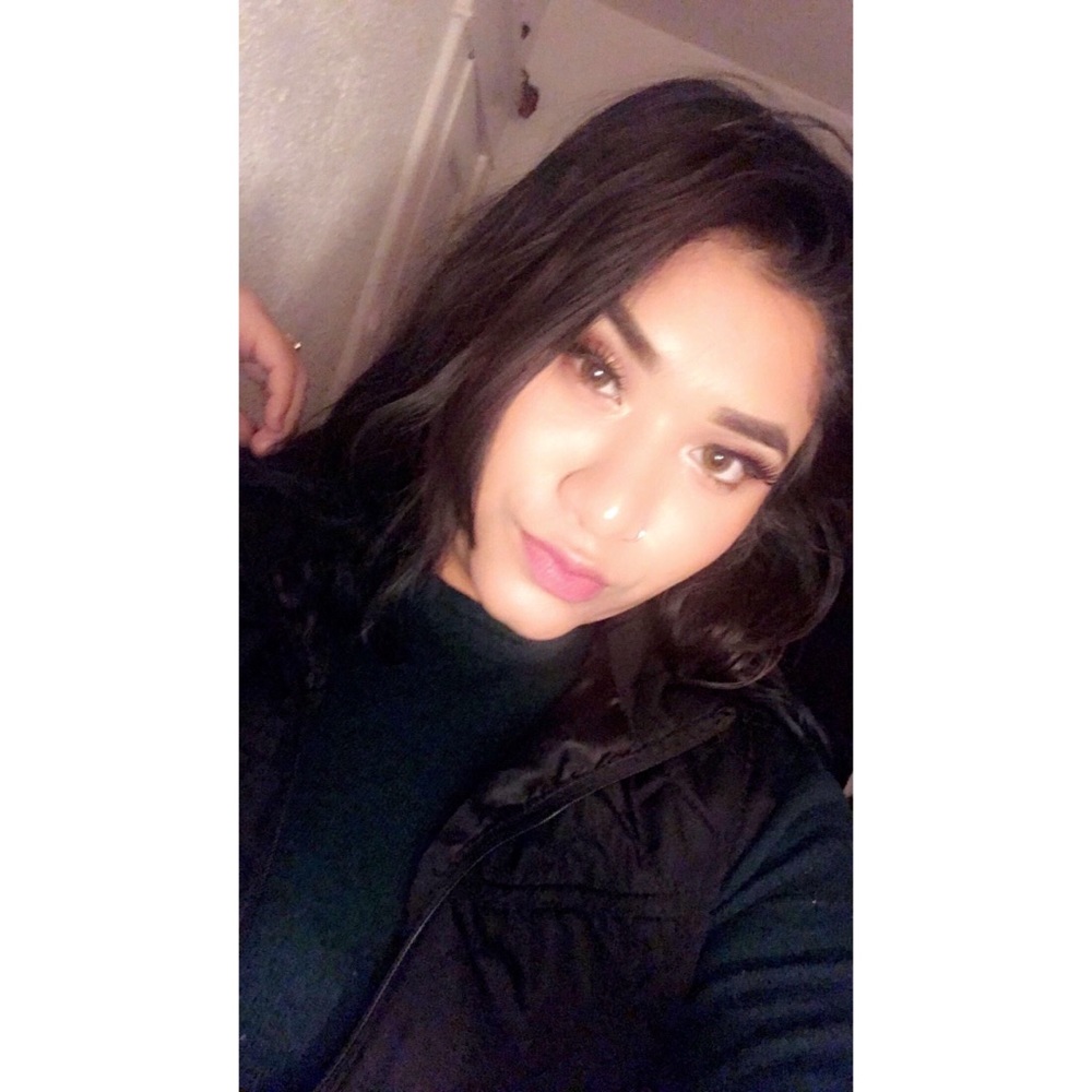 Meet your Posher, Evelyn